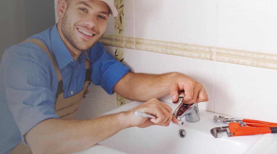 Handle or spout repair in Covert, MI